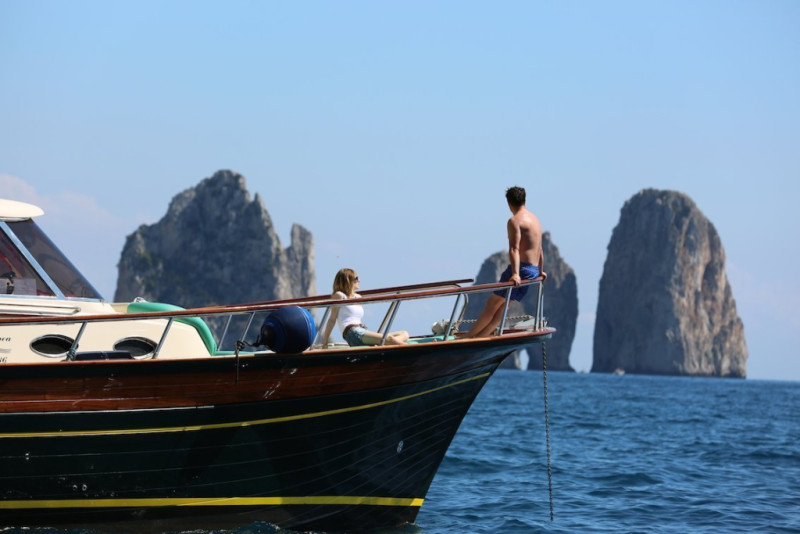 Costiera Sorrentina e Capri Tour in motobarca - 2